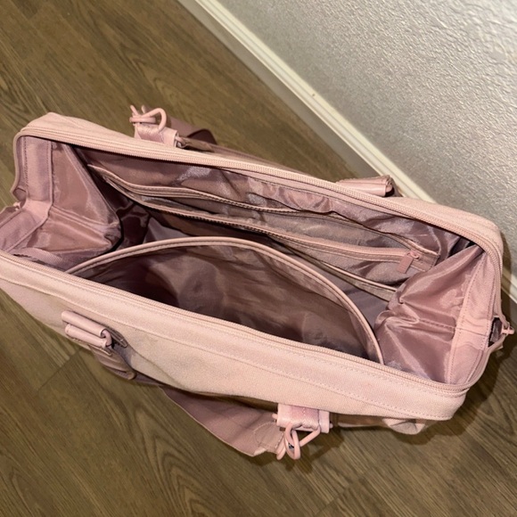 Beis Mini Weekender Convertible - Picture 3 of 9